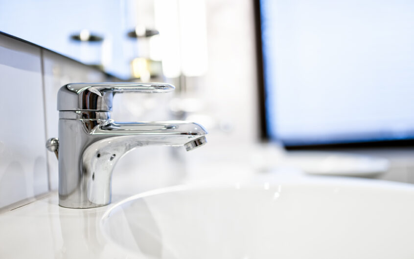 The 7 Best Faucets for Pedestal Sinks