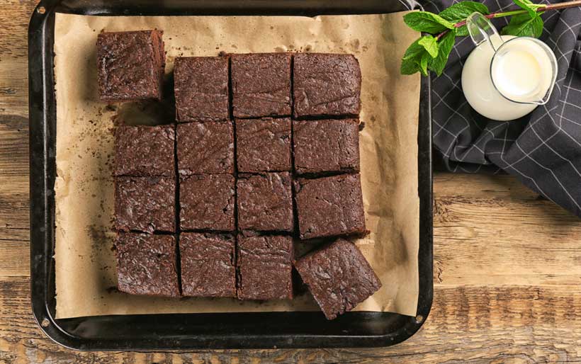 The 6 Best Pans for Baking Brownies [Buyers Guide]