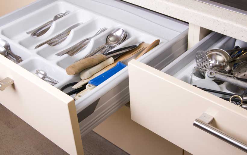 The 7 Best Scented Drawer Liners – Tested & Recommended